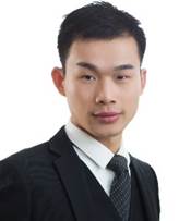 穿着西装笔挺的男子描述已自动生成 穿着西装笔挺的男子描述已自动生成